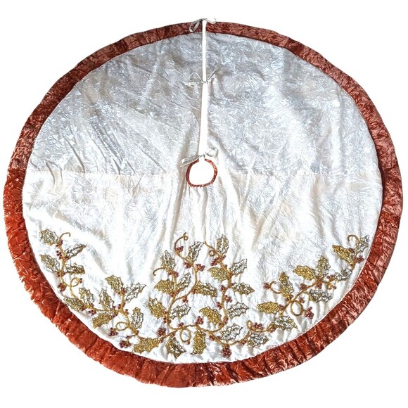 Vintage 56” Beaded & Sequined Christmas Tree Skirt Cream & Gold Crushed Velvet - Picture 2 of 6